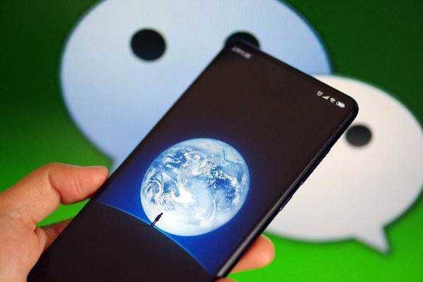 如果快手是用微信登录的但是你卖了号别人要怎么样登录你的号？